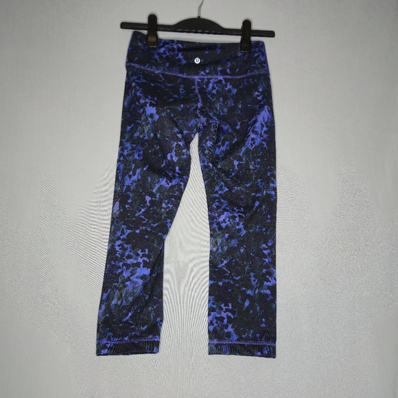 Lululemon Wunder Under CRop II Floral Iris Size 6 - Picture 2 of 8